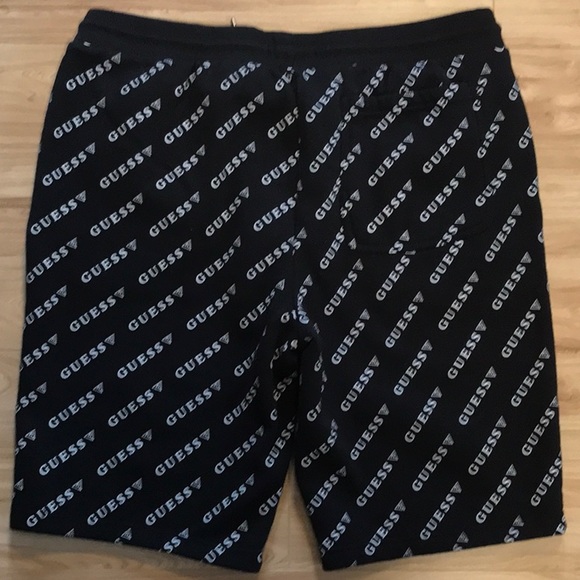 Men’s Guess drawstring shorts - Picture 4 of 4